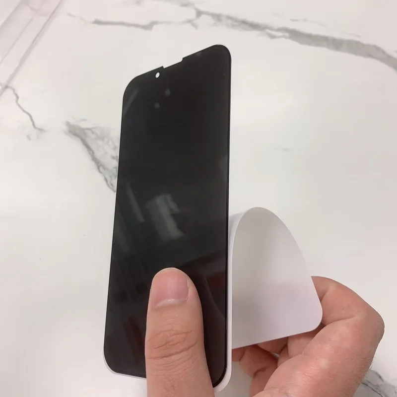 Full-coverage tempered glass edge detail